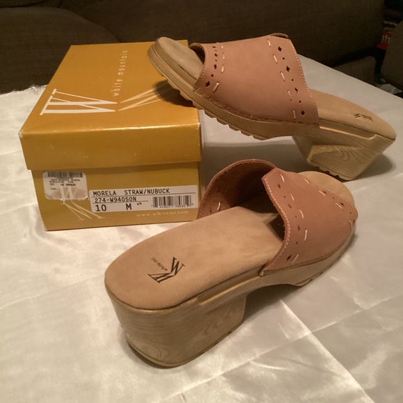 White Mountain Beige Suede Open Toe Clog Sandals, Size 10 - Picture 3 of 8